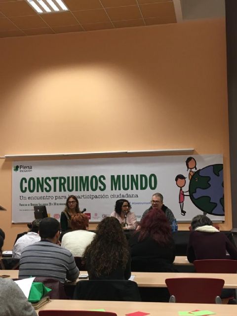 La pleguera Teresa Cifuentes participó en el encuentro 'Construimos Mundo' en Valladolid