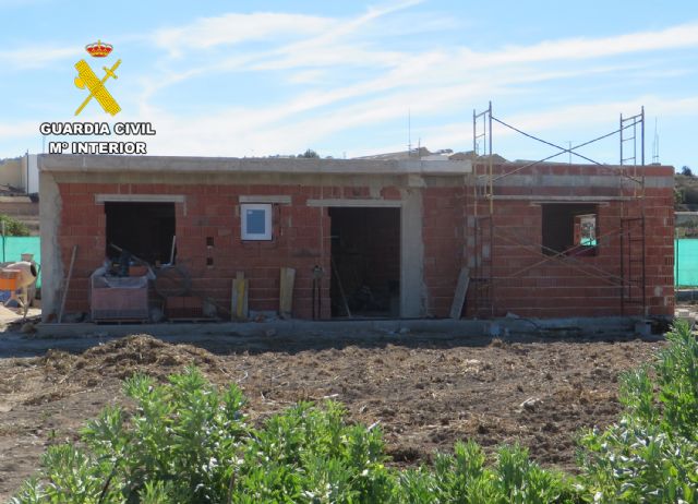 La Guardia Civil investiga a dos vecinos de Pliego por construir una vivienda ilegal